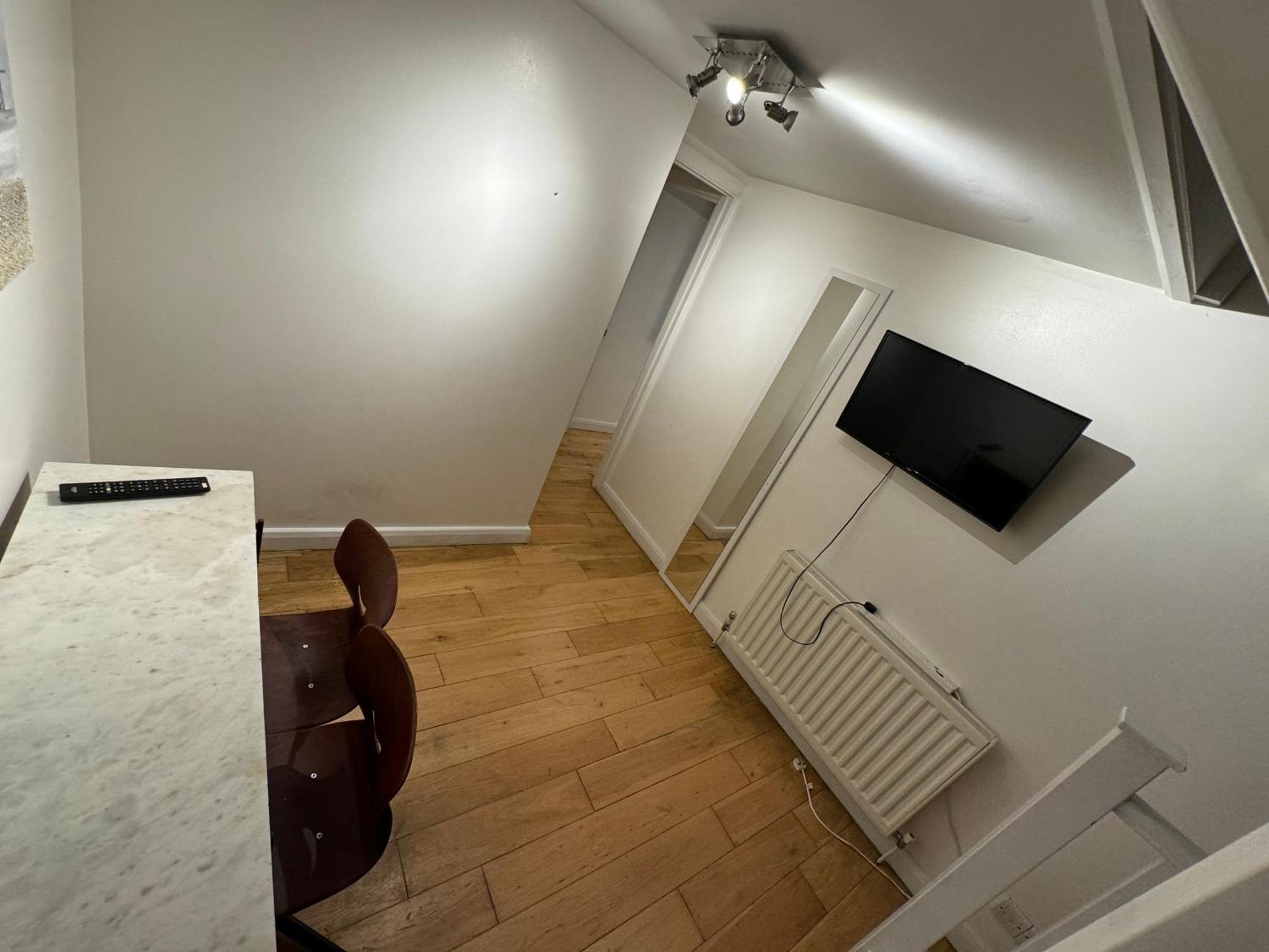Cozy Rooms Near Central Лондон Экстерьер фото