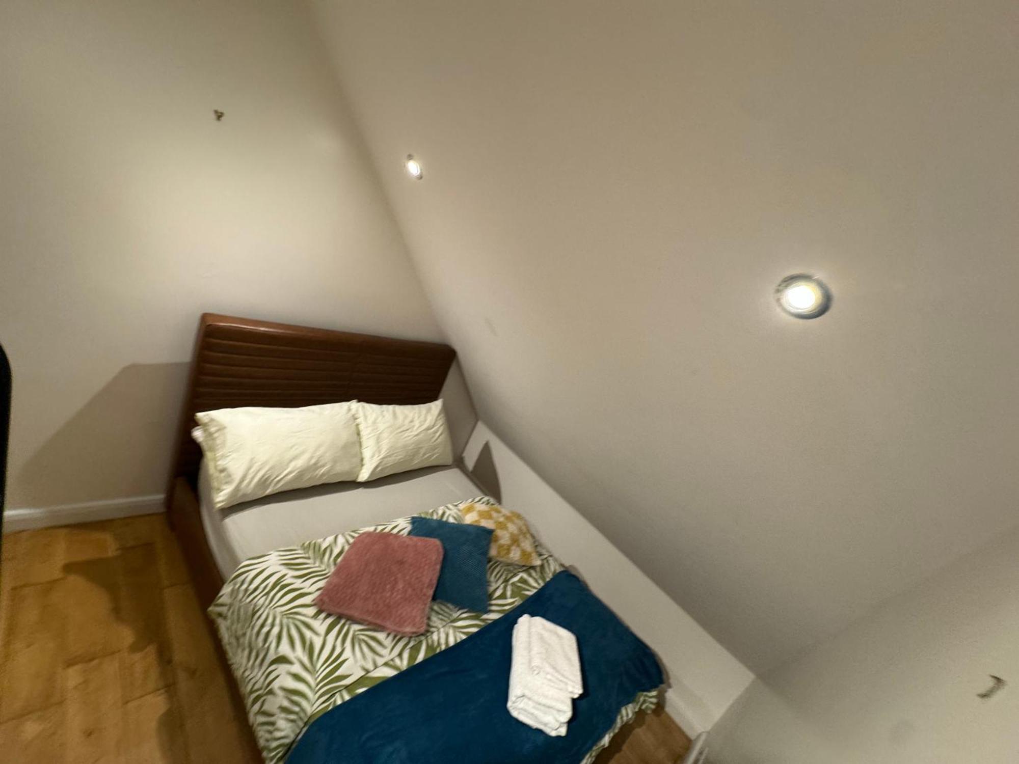 Cozy Rooms Near Central Лондон Экстерьер фото