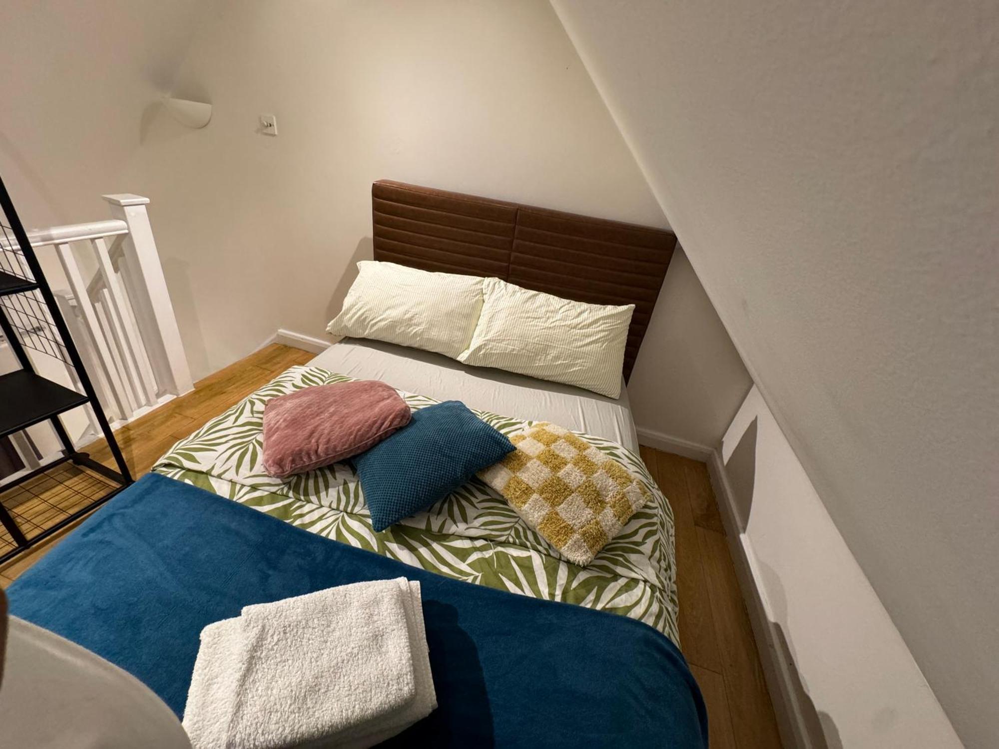 Cozy Rooms Near Central Лондон Экстерьер фото