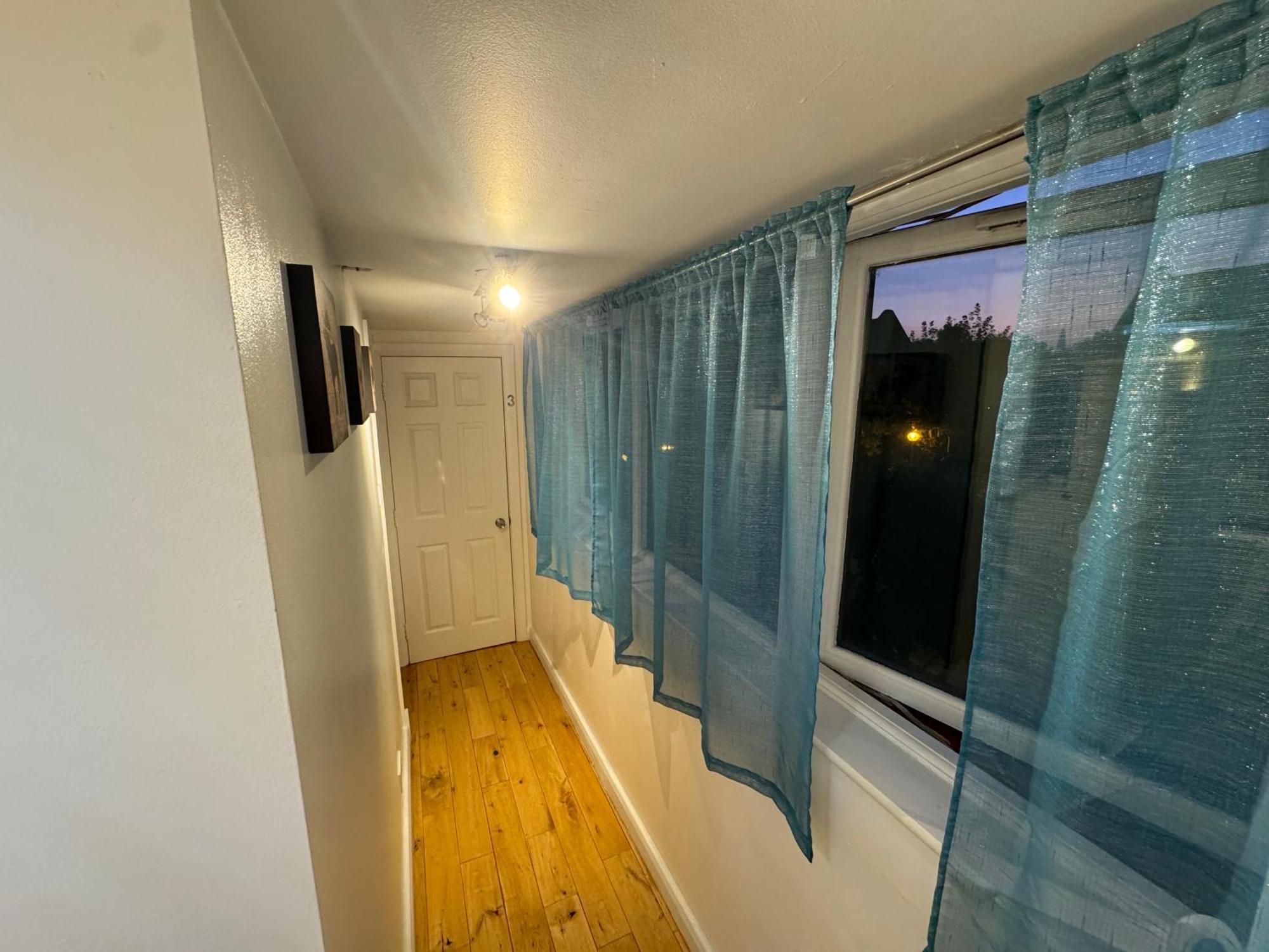 Cozy Rooms Near Central Лондон Экстерьер фото