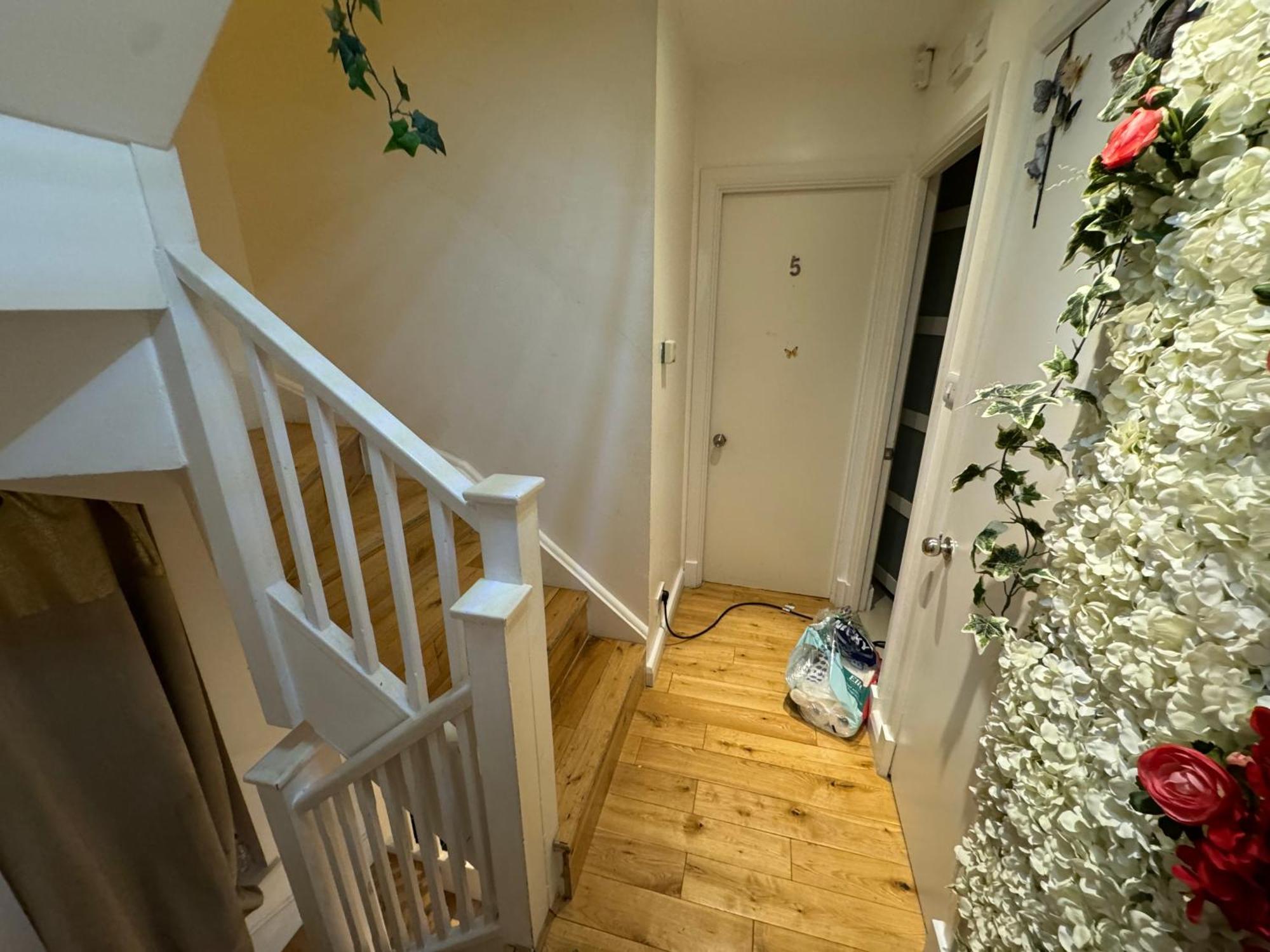 Cozy Rooms Near Central Лондон Экстерьер фото