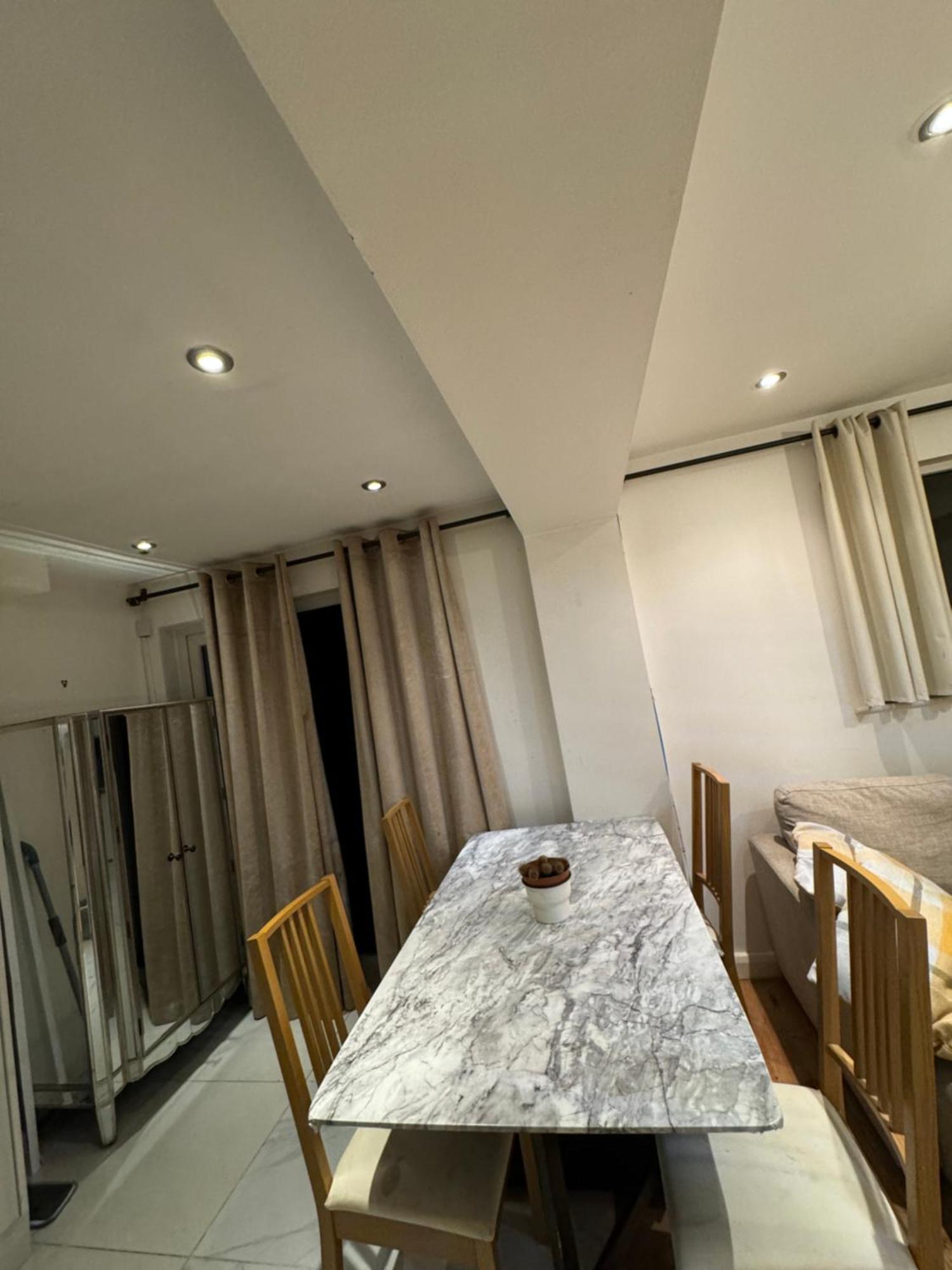 Cozy Rooms Near Central Лондон Экстерьер фото