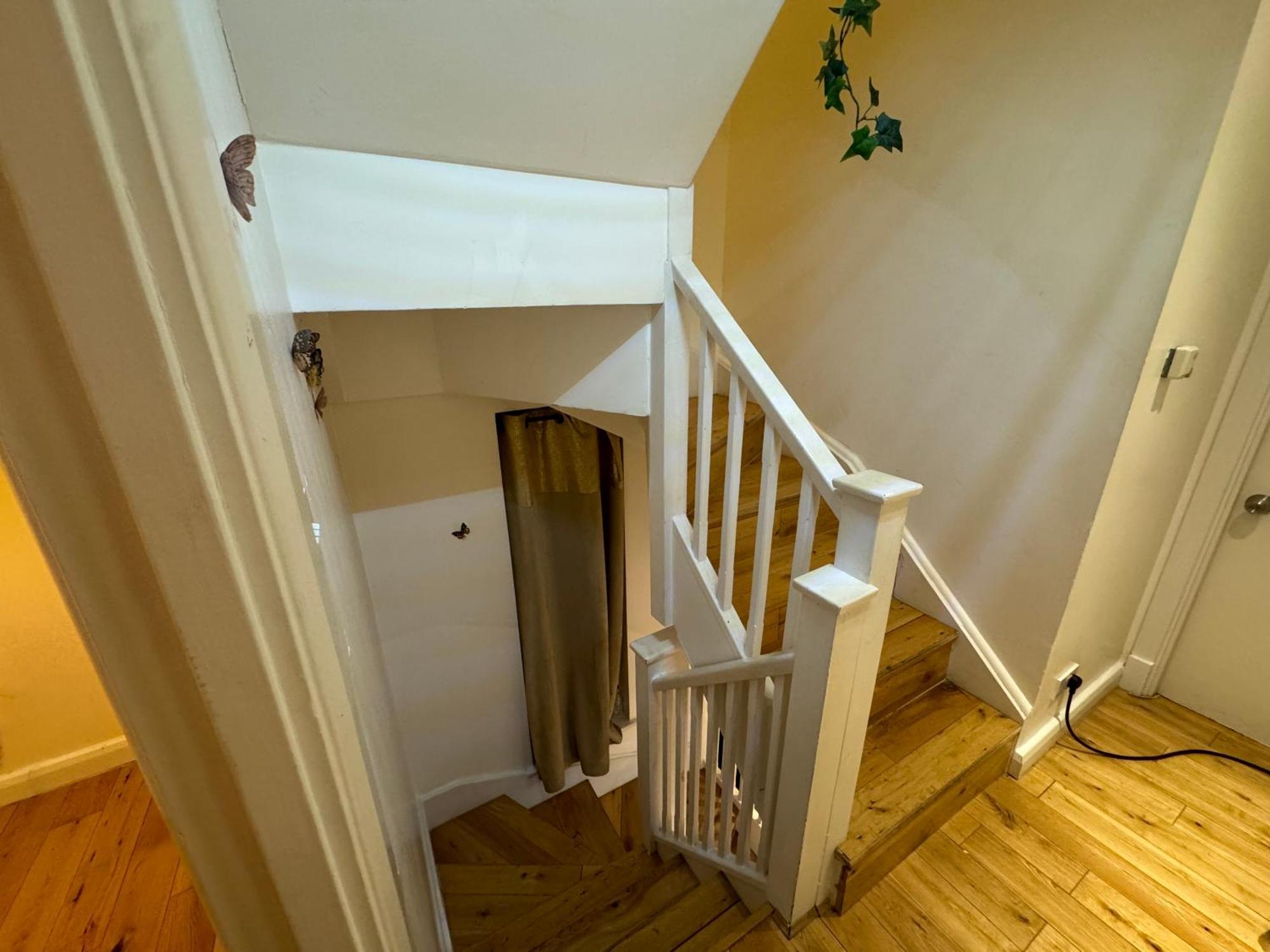 Cozy Rooms Near Central Лондон Экстерьер фото