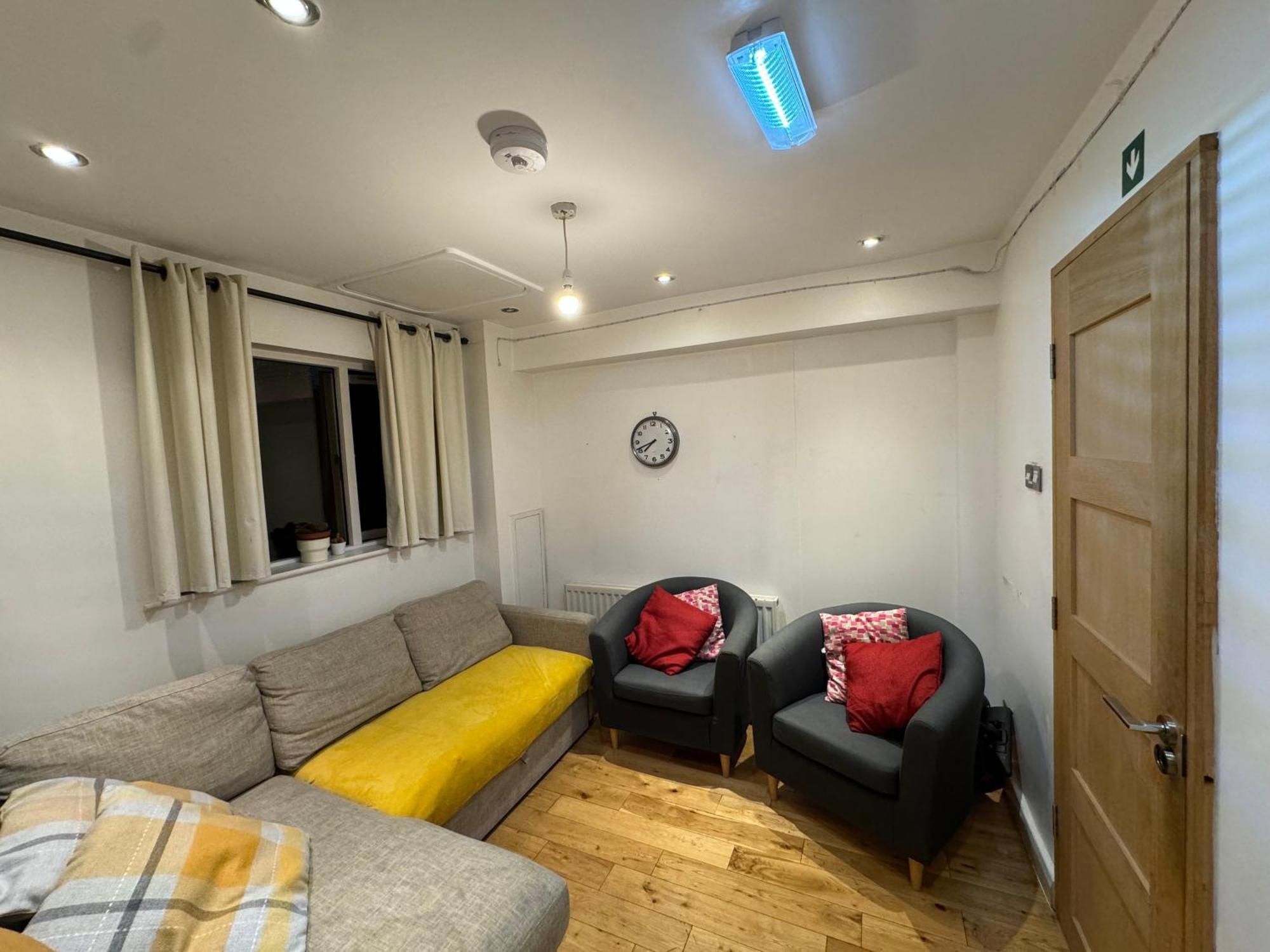 Cozy Rooms Near Central Лондон Экстерьер фото
