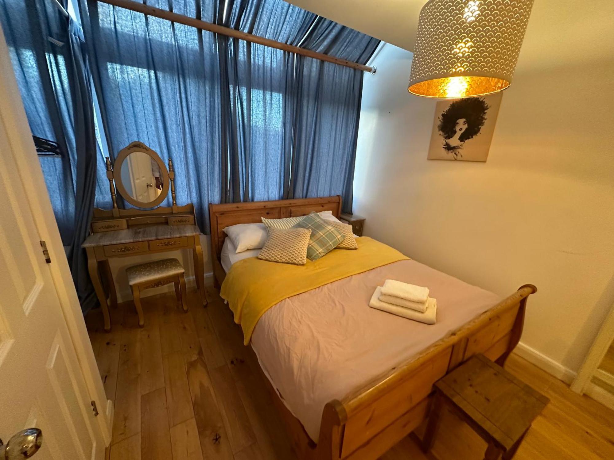 Cozy Rooms Near Central Лондон Экстерьер фото